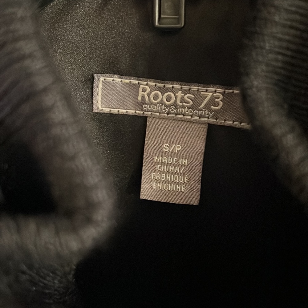 Roots73 Women’s Black Down Vest - Picture 6 of 9